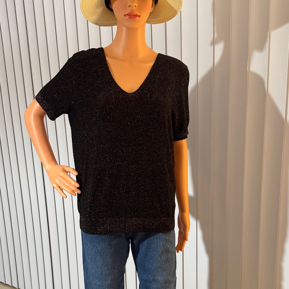Sparkle V-Neck Short Sleeve Top — Black
